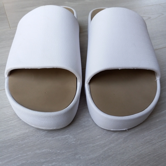 Yellow Box Torrey Flatform Sandal, Women's Size 8 - Picture 5 of 12